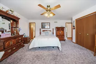 1125 Woodhollow Dr, Schererville, IN 46375 - Photo 9