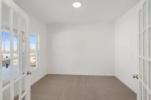 565 E 130th Pl, Crown Point, IN 46307 - Photo 5