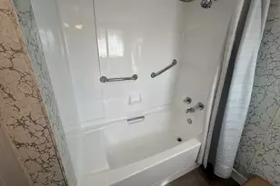 421 E Garfield St, Michigan City, IN 46360 - Photo 15