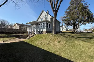 421 E Garfield St, Michigan City, IN 46360 - Photo 27