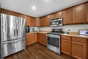 13679 Blue Springs Ct, Dyer, IN 46311 - Photo 11