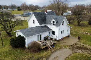 214 N Iroquois St, Goodland, IN 47948 - Photo 1