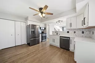 1710 Beech Dr, Crown Point, IN 46307 - Photo 3