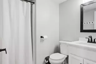 1710 Beech Dr, Crown Point, IN 46307 - Photo 7