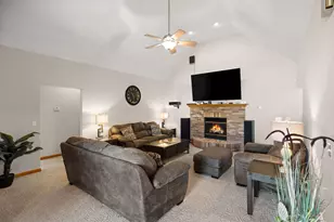 6950 Prairie Run Ave, Portage, IN 46368 - Photo 7