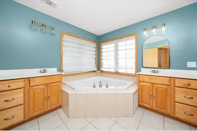 9925 Whitehall Garden, Munster, IN 46321 - Photo 15