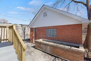 2057 Pennsylvania St, Gary, IN 46407 - Photo 29