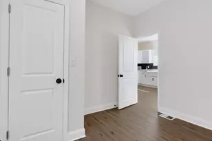 2057 Pennsylvania St, Gary, IN 46407 - Photo 9