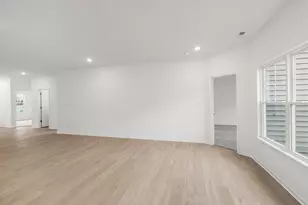 6158 River Run Ave, Portage, IN 46368 - Photo 9