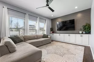 2143 W 132nd Pl, Crown Point, IN 46307 - Photo 9