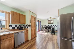 1551 Gilleevan Dr, Valparaiso, IN 46385 - Photo 5