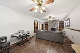 1551 Gilleevan Dr, Valparaiso, IN 46385 - Photo 17