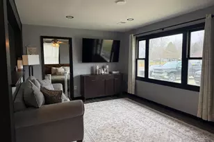 133 E Pine St, Wheatfield, IN 46392 - Photo 7