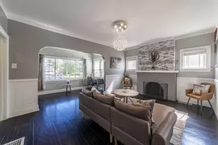 314 Cleveland St, Gary, IN 46404 - Photo 5