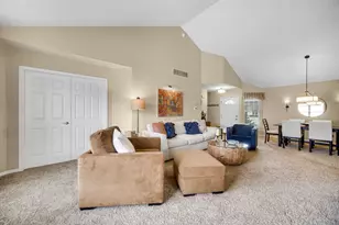 2045 Briarwood Ln, Highland, IN 46322 - Photo 3