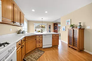 2045 Briarwood Ln, Highland, IN 46322 - Photo 7