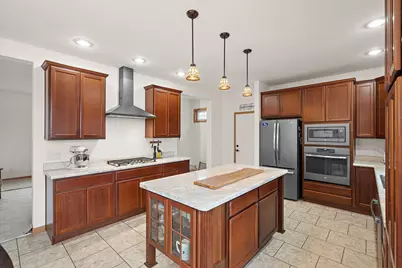 166 W 200 S, Valparaiso, IN 46385 - Photo 7