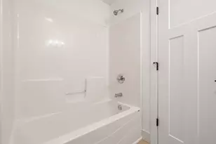 166 W 200 S, Valparaiso, IN 46385 - Photo 21