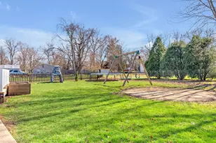 115 W Monroe St, Goodland, IN 47948 - Photo 35