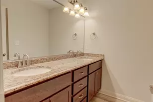 802 Veterans Ln, Crown Point, IN 46307 - Photo 15