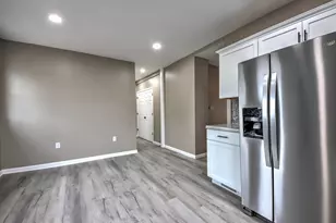 206 1/2 Ohio St, La Porte, IN 46350 - Photo 15