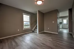 206 1/2 Ohio St, La Porte, IN 46350 - Photo 5