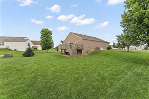 13691 Blue Springs Ct, Dyer, IN 46311 - Photo 23