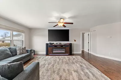 13691 Blue Springs Court, Dyer, IN 46311 - Photo 9