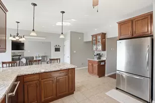 9675 Julia Dr, Saint John, IN 46373 - Photo 13