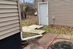 308 S Howard St, Gary, IN 46403 - Photo 5