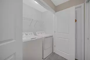 11789 Kentucky St, Crown Point, IN 46307 - Photo 7