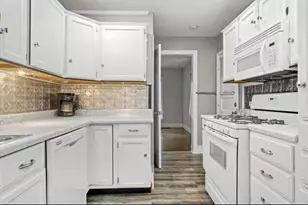 8138-40 Highland Pl, Munster, IN 46321 - Photo 13