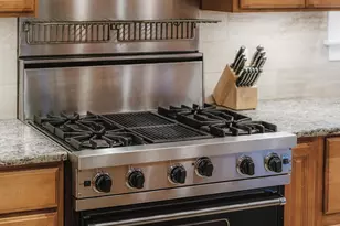 301 Washington St, Valparaiso, IN 46383 - Photo 15