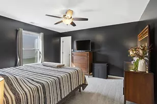 8449 Madison St, Merrillville, IN 46410 - Photo 9