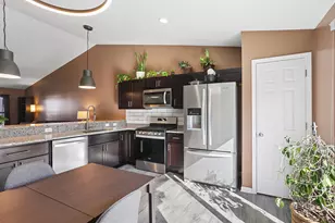 8449 Madison St, Merrillville, IN 46410 - Photo 5