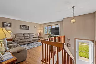 5680 Kingman Ave, Portage, IN 46368 - Photo 3