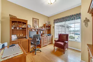 1718 Silver Hawk Dr, Crown Point, IN 46307 - Photo 7