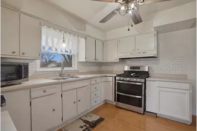 5335 Buchanan Street, Merrillville, IN 46410 - Photo 7