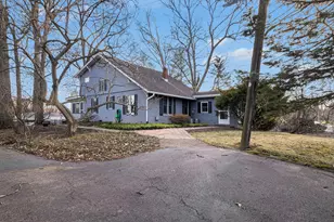 639 N 70 E, Valparaiso, IN 46383 - Photo 5