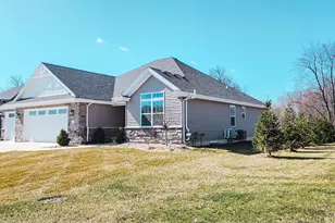 2030 Peace Pkwy Ct, Schererville, IN 46375 - Photo 3