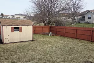 6837 Swan Ln, Schererville, IN 46375 - Photo 3