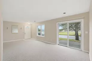 2219 Sandridge Ln, Dyer, IN 46311 - Photo 11