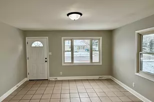 6409 Kentucky Ave, Hammond, IN 46323 - Photo 5