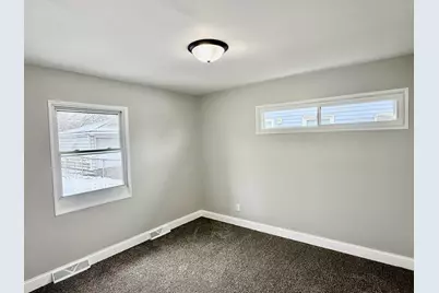 6409 Kentucky Avenue, Hammond, IN 46323 - Photo 11