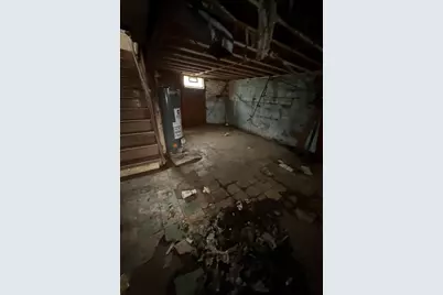 908 E 44th Avenue, Gary, IN 46409 - Photo 11