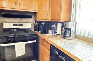 8412 Greenwood Ave, Munster, IN 46321 - Photo 5