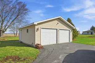 8310 W 101st Ave, Saint John, IN 46373 - Photo 3