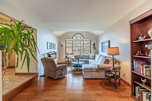 12751 Goldenrod Pl, Saint John, IN 46373 - Photo 13