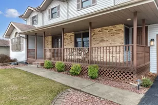 12751 Goldenrod Pl, Saint John, IN 46373 - Photo 3