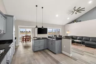 8331 Doubletree Dr N, Crown Point, IN 46307 - Photo 15